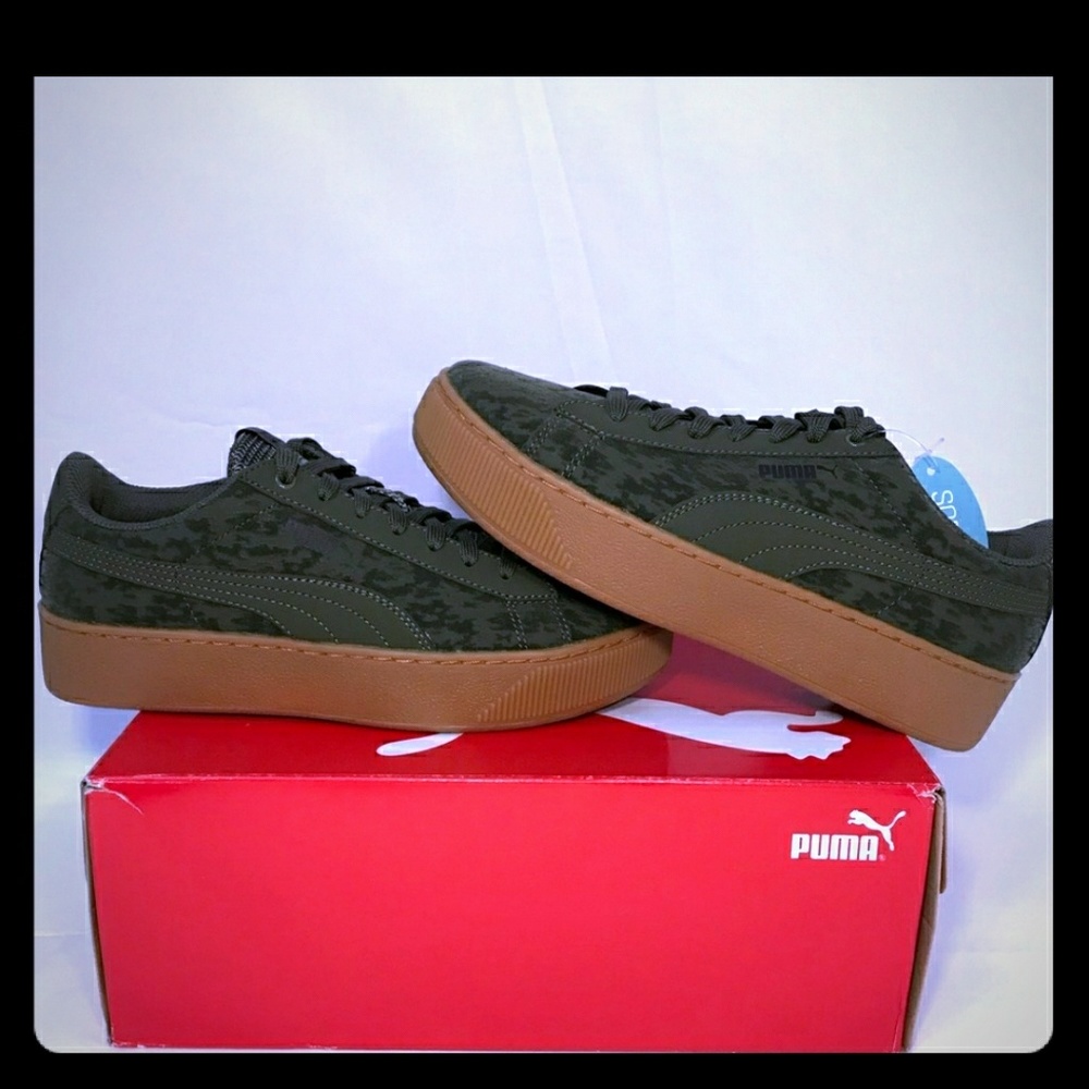 Puma platform shoes size 10